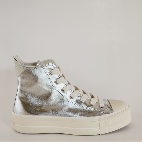 Metallic silver Converse size 9 NWT - Picture 2 of 6